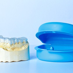 mold for custom mouthguard 